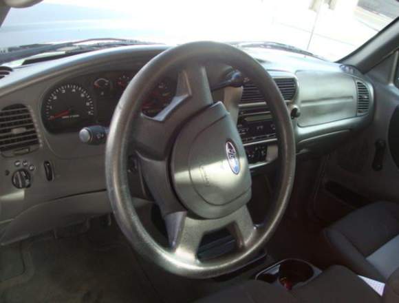 Vendo Ford Ranger del 2006 Automatica Gasolina