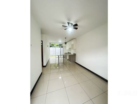 Alquiler de casa en Condominio San Rafael, Desamparados.