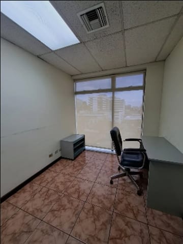 Oficina en renta en Edifico Aristos zona 9 en Ciudad de Guatemala (Municipio)