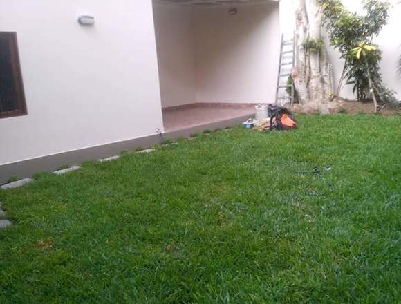 Se alquila casa multmultifamiliar de 2 pisos en Miraflores (Lima 18) (Distrito)