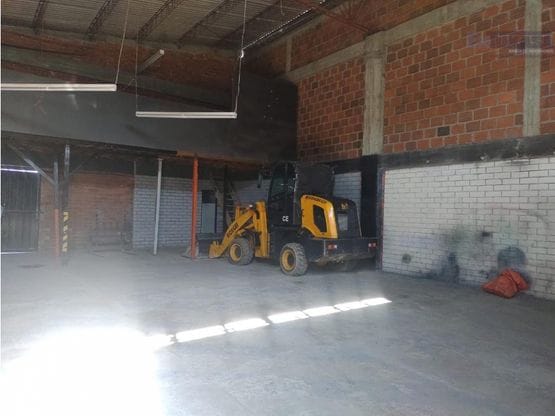 ARRIENDO BODEGA ARMENIA
