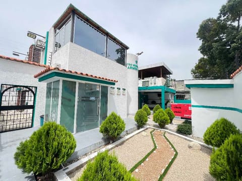 Alquiler Consultorios Médicos Centro Clínico | Maracay, Av Bolívar en Girardot (Municipio)