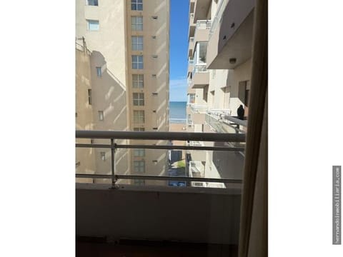 Alquiler 24 meses | Monoambiente amoblado con balcón y vista al mar