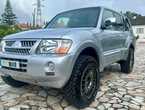 Mitsubishi Pajero 3.2 DI-D GLS BT+CA em Bragança (Concelho)