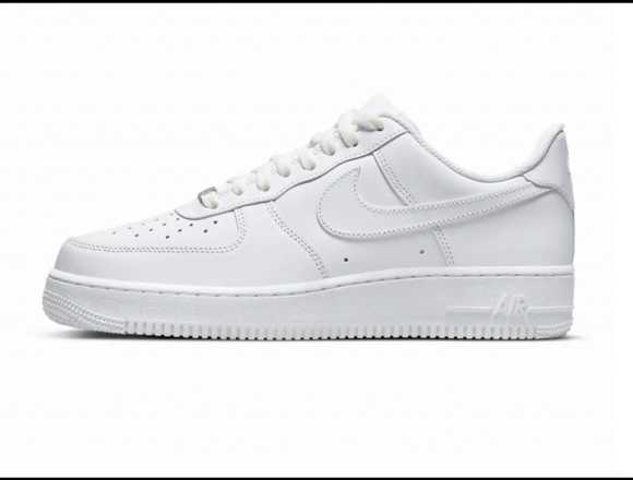 Calzado NUEVO $26 Blancos