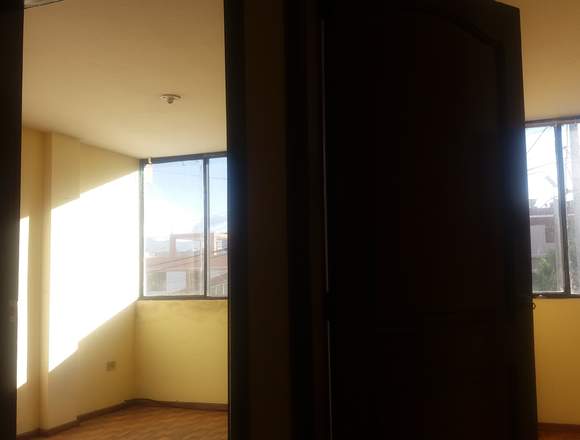 Casa en Venta por la cdla. las catilinarias en Ambato (Cantón)