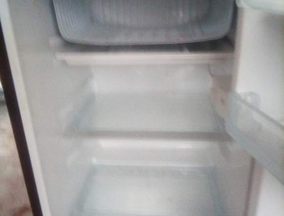 Frigo Bar Daewoo de 7 pies