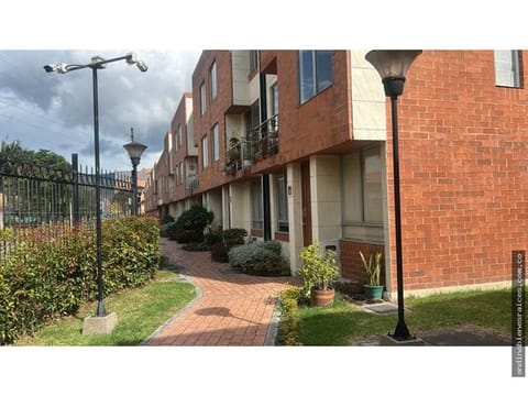 SE VENDE CASA EN MAZUREN CONJUNTO SANTELMO