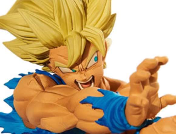 Figura Son Goku haciendo el kamehameha en Madrid (Municipio)