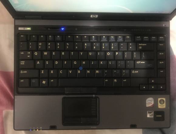 Laptop HP Compaq (Incluye Estuche) en San Miguelito (Distrito)