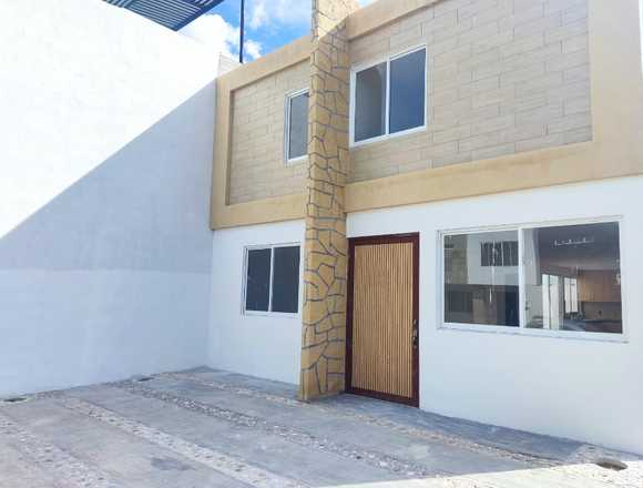 CASA 2 PLANTAS EN VENTA CON ESPACIOS AMPLIOS en San Juan del Río (Municipio)