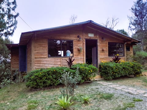 SMG-512-Casa Campestre-Santa Elena-V.El Cerro-Sector CerroVerde en Santiago de Cali (Municipio)