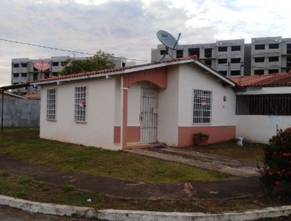 Alquilo Casa en Altos del Tecal en Arraiján (Distrito)