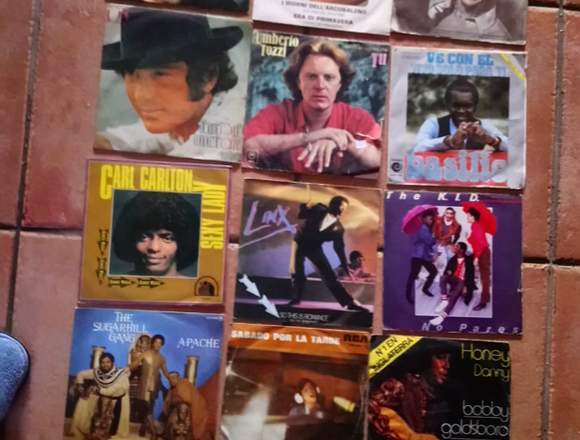 Se venden discos antiguos
