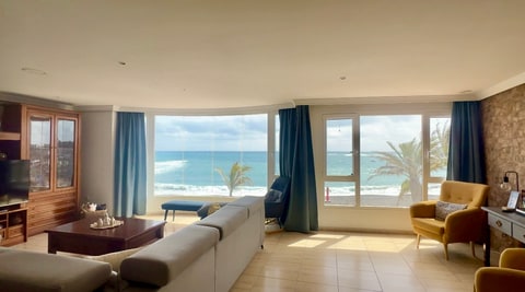 Estupendo Apartamento en Primera Línea de Playa