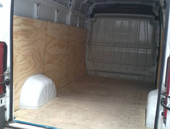 Arriendo furgón de carga a empresas en Huechuraba (Comuna)