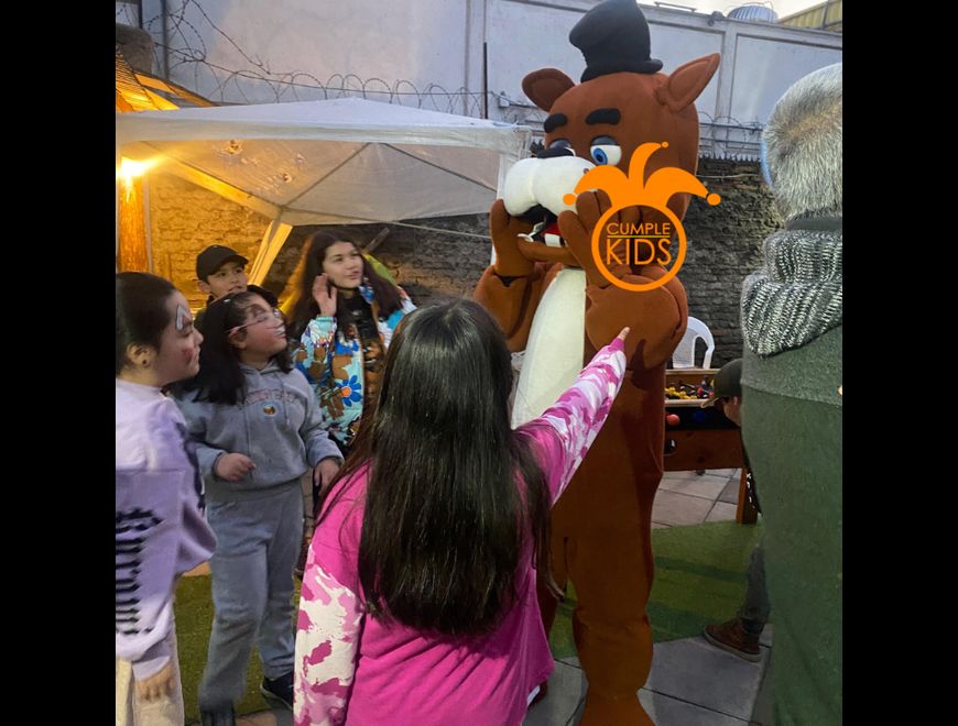 Fiesta Mágica con Oso Freddy en La Reina (Comuna)