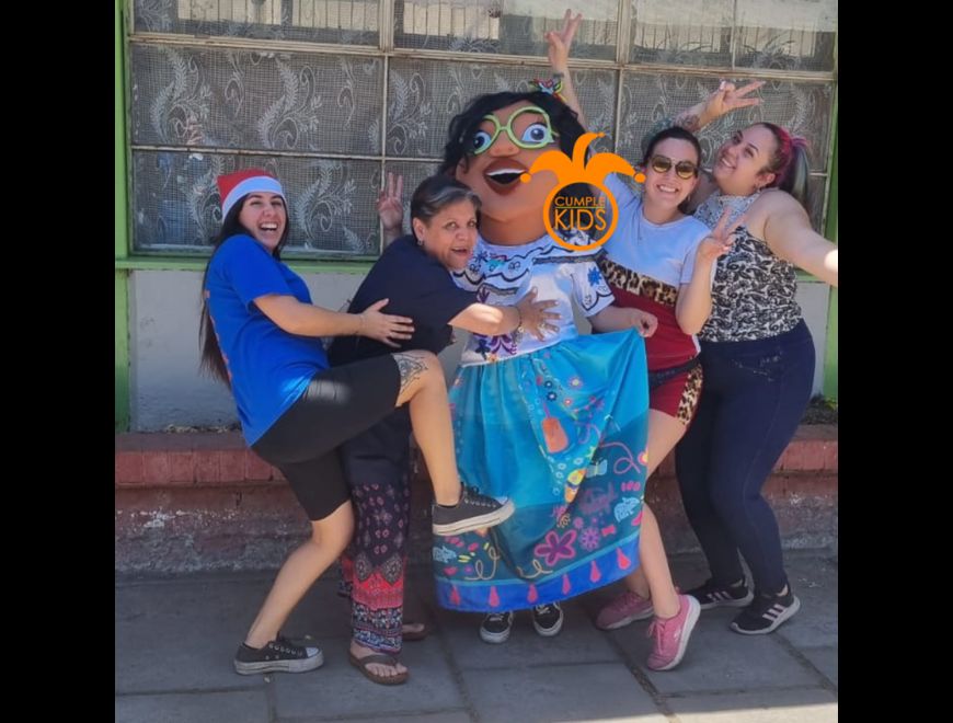 Celebración con Encanto: Animación con Mirabel en San Miguel (Comuna)