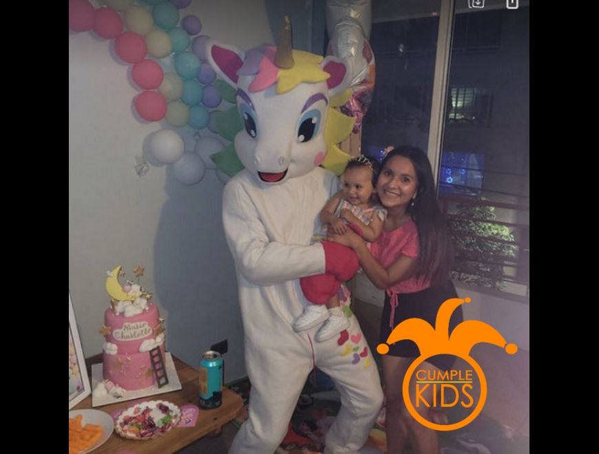 Comparte con el Unicornio de My Little Pony en La Reina (Comuna)