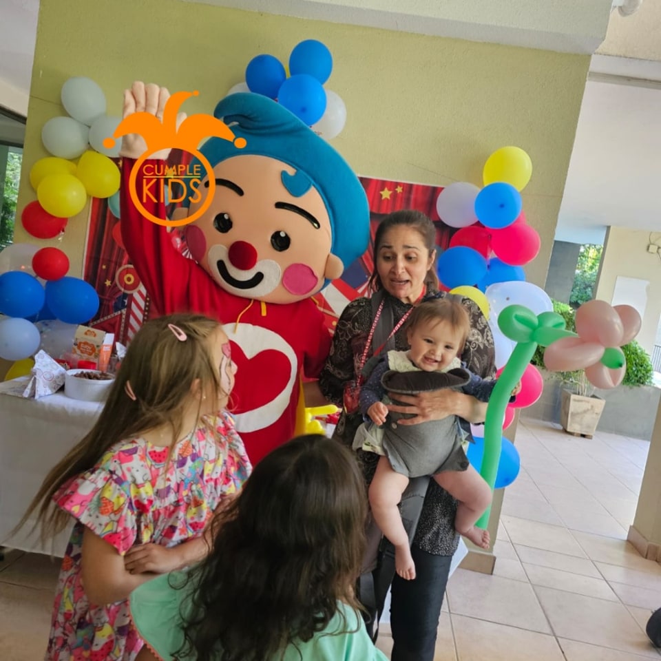 Arriendo de Disfraz Corpóreo Infantil Payasito Animado Talla L en Santiago (Comuna)