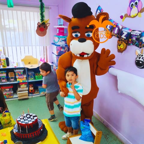 Oso Freddy en tu Cumpleaños: Diversión, Juegos y Sorpresas Inolvidable en Estación Central (Comuna)