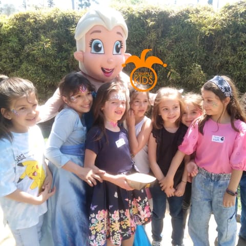 Personajes para fiestas y eventos, disfruta con Elsa