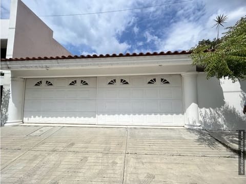 CASA EN VENTA EN TUXTLA GUTIÉRREZ, CHIAPAS
