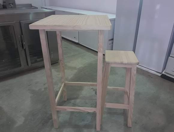 Mesa Cuadrada Alta + 4 Taburetes