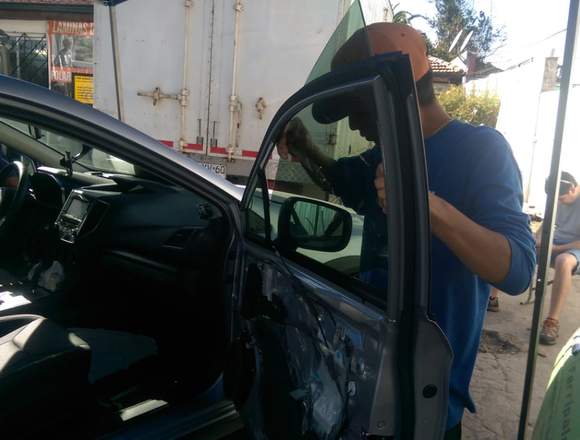 Reposicion de vidrio en Santiago (Comuna)