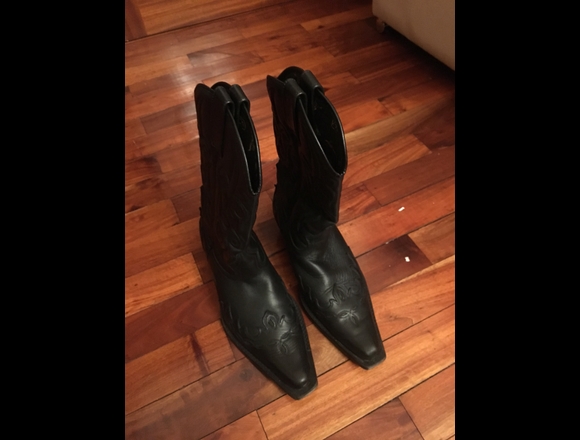 BOTAS MOTO DE CUERO, UTILZADAS EN LA MOTO en Bilbao (Municipio)