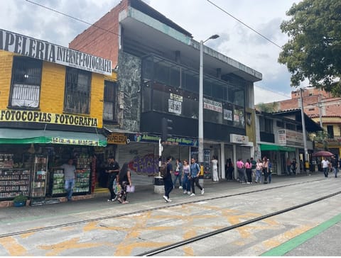 Venta Local Medellin Centro Plazuela de San Ignacio en Medellín (Municipio)
