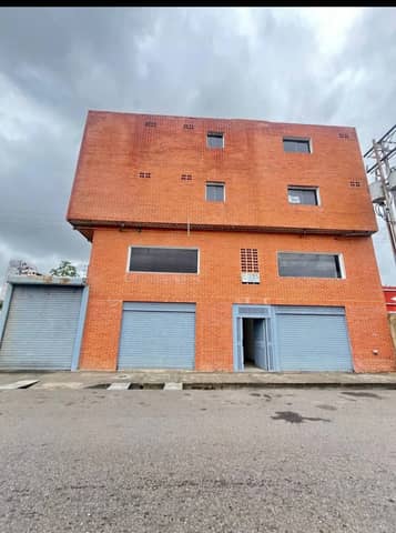 Venta edificio comercial y recidencial. en Maturín (Municipio)