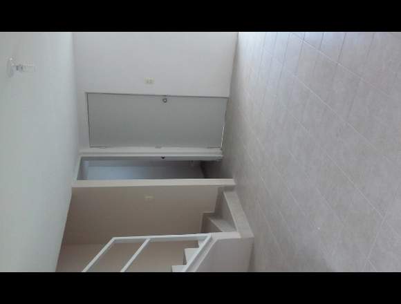 SE RENTA EXCELENTE CASA EN FRACCIONAMIENTO CERRADO