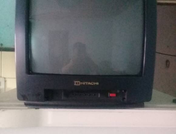 2 tv Hitachi a reparar el control anda