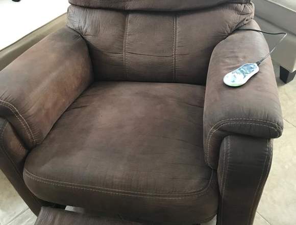 COMODO SILLÓN ELÉCTRICO DE ESTUPENDOS MASAJES