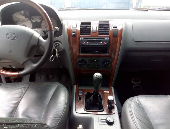 EN VENTA CAMIONETA HIUNDAY TERRACAN