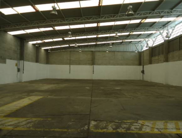 Bodega Industrial/Comercial zona Santa Lucia
