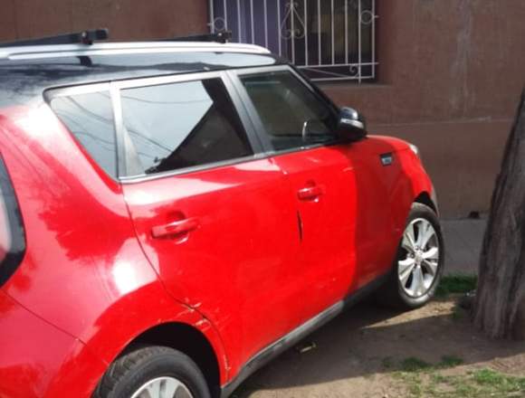 VENTA DE KIA SOUL FULL AÑO 2015 en Santiago (Comuna)