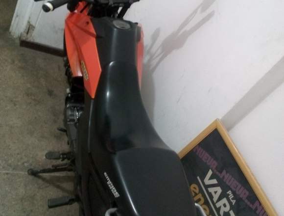 moto tx naranja 600$ en Vargas (Municipio)