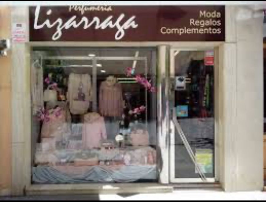 Liquidación por cierre tienda Lizarraga en Pamplona/Iruña (Municipio)