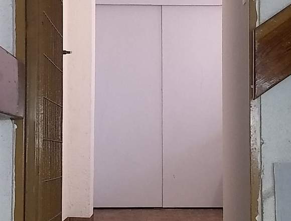 SE RENTAN CUARTOS CON BAÑO PRIVADO