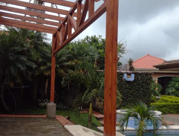 Servicio de construcción en simulación madera en Alajuela (Cantón)