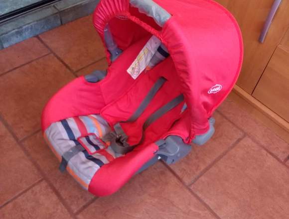 Huevito y/o Silla de Auto Bebesit en Santiago (Comuna)