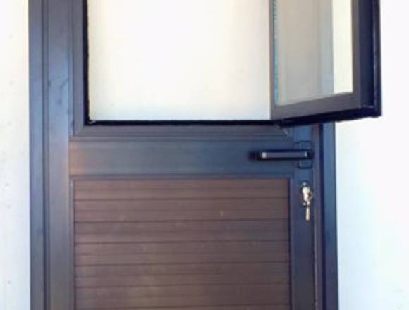 Puertas en aluminio anodizado en Montevideo (Localidad)