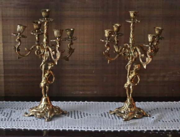 Candelabros de mesa en metal en Madrid (Municipio)