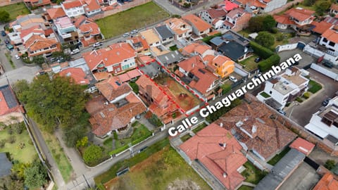 TERRENO EN VENTA SECTOR WAYRA PLAZA CUENCA en Cuenca (Cantón)