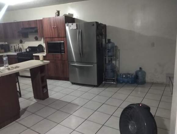 Amplia casa en Atemajac del Valle, muy céntrica