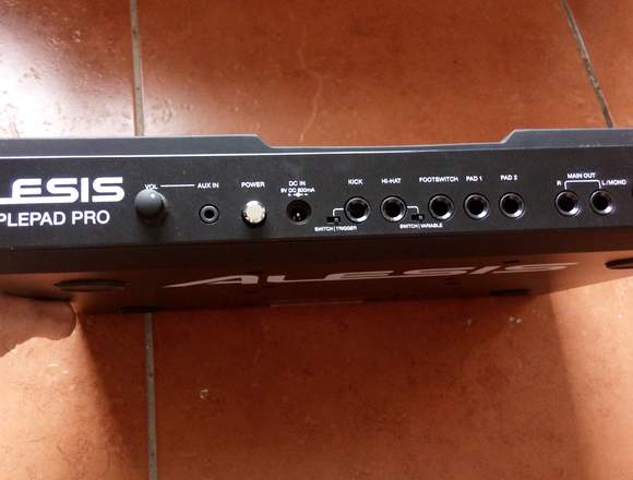 Octapad Alesis (8 pads) en Montevideo (Localidad)