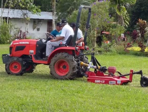 Tractor Agricola Kubota B2320 en La Joya de Los Sachas (Cantón)