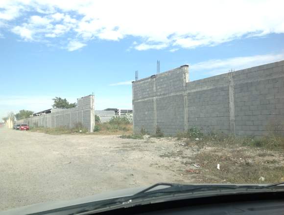 TERRENO CON USO COMERCIAL / HABITACIONAL en Salinas Victoria (Municipio)